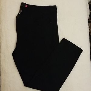 TORRID- SIZE 20 BLACK PONTE SKINNY PANTS
